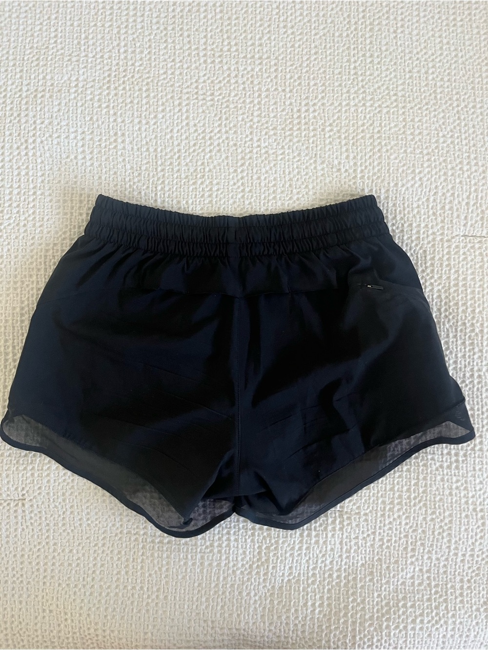 Athleta Mesh Racer Run Mid Rise 4" Short - Picture 7 of 7